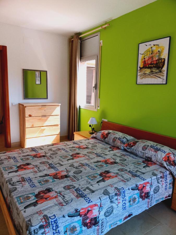 Chalet Amplio Con Jardin Y Zona Barbacoa. ريوس المظهر الخارجي الصورة